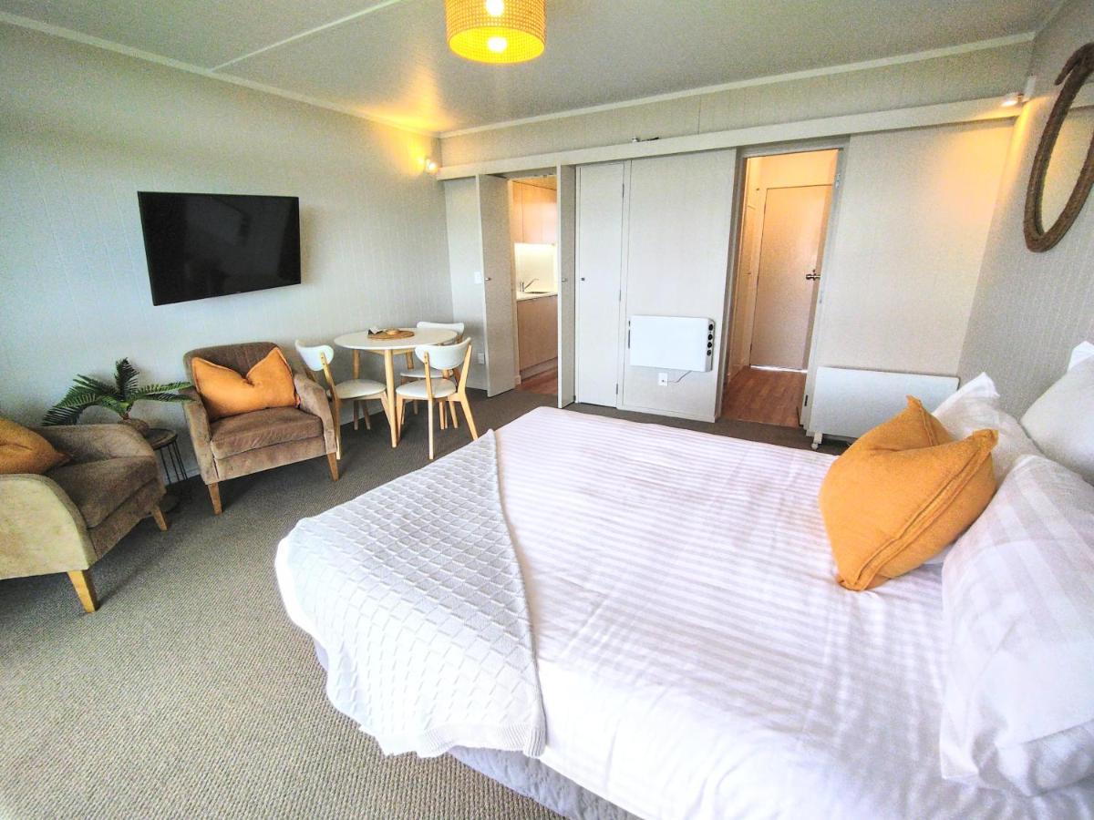 Whispering Sands Beachfront Motel Gisborne Εξωτερικό φωτογραφία