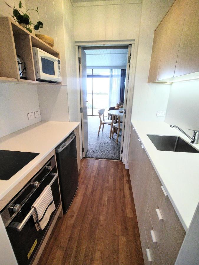 Whispering Sands Beachfront Motel Gisborne Εξωτερικό φωτογραφία