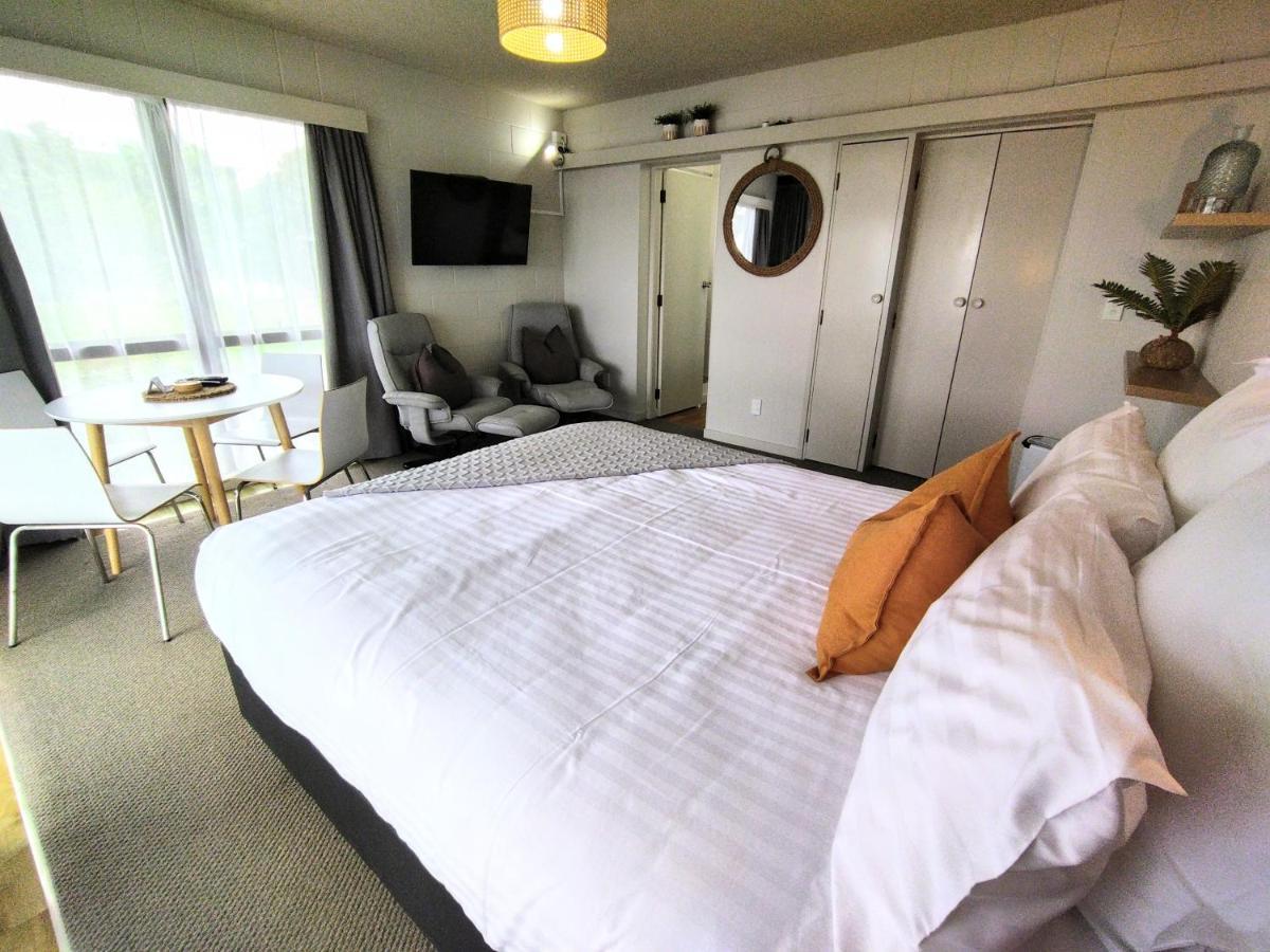 Whispering Sands Beachfront Motel Gisborne Εξωτερικό φωτογραφία