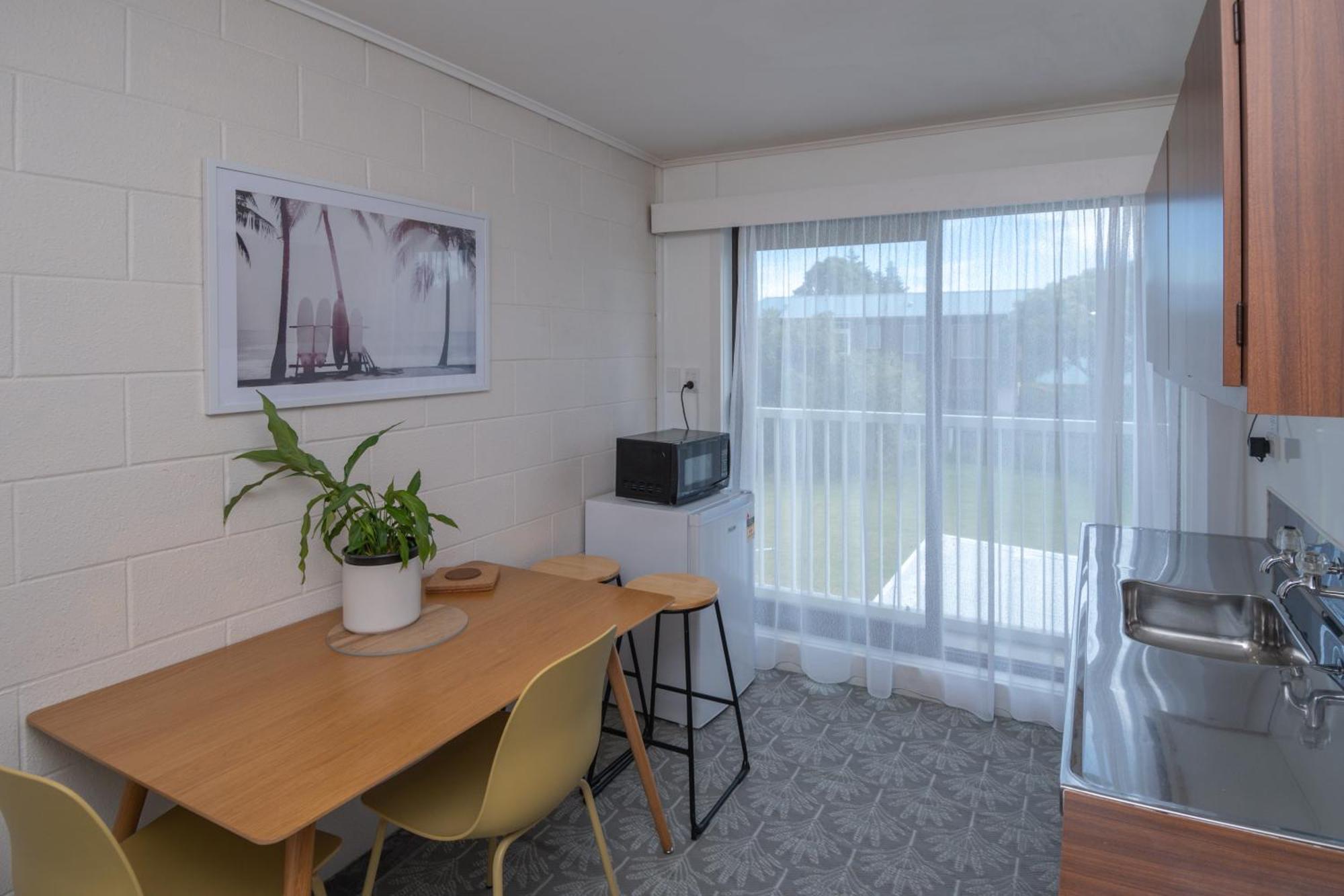 Whispering Sands Beachfront Motel Gisborne Εξωτερικό φωτογραφία